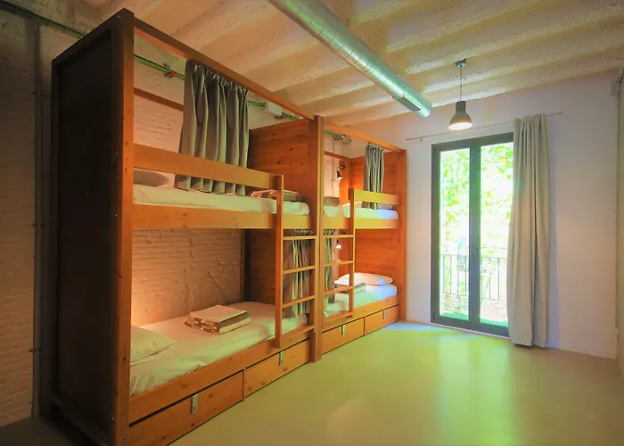 Ten To Go Hostel Barcelone